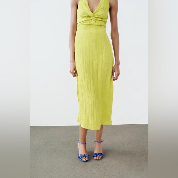 Elegant Yellow Dress - Picture 3 of 11